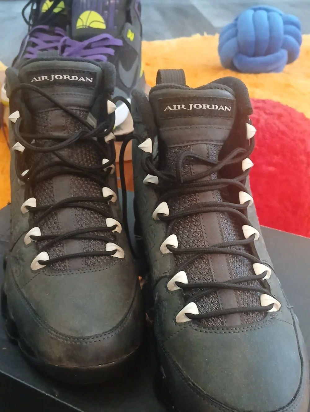 Jordan classic 9s